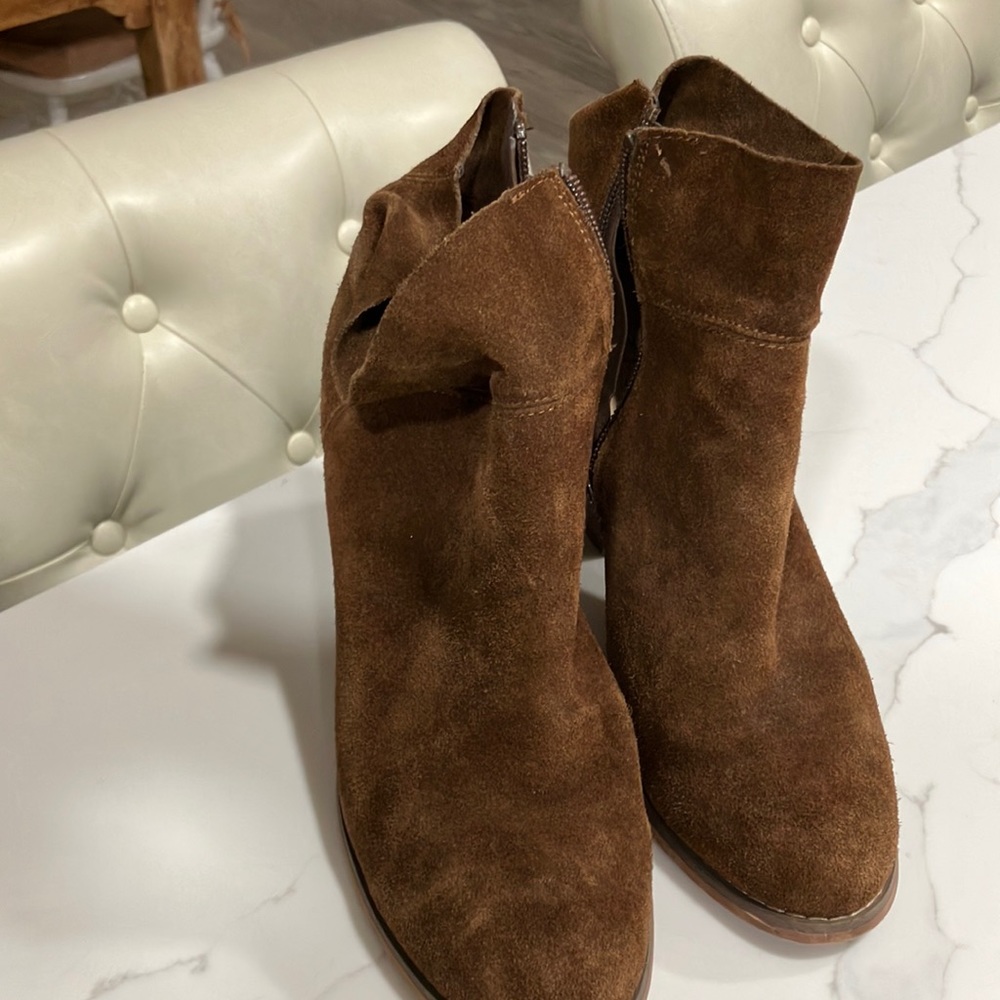 Sole Society brown suede booties size 9
